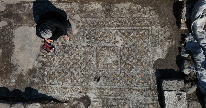 Mosaic House Unearthed in Pergamon