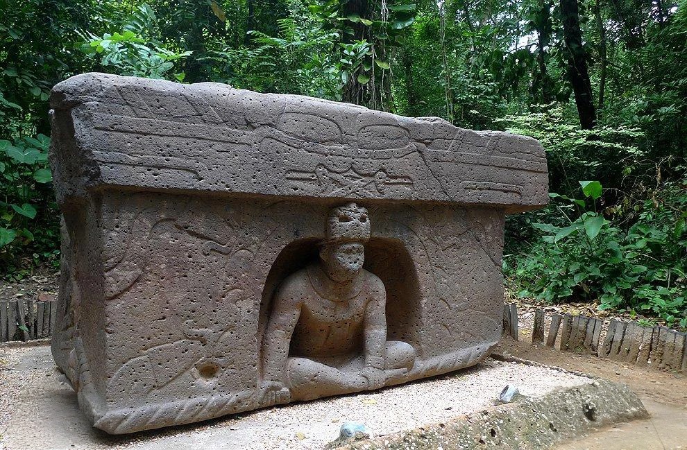 Altar 4 at La Venta