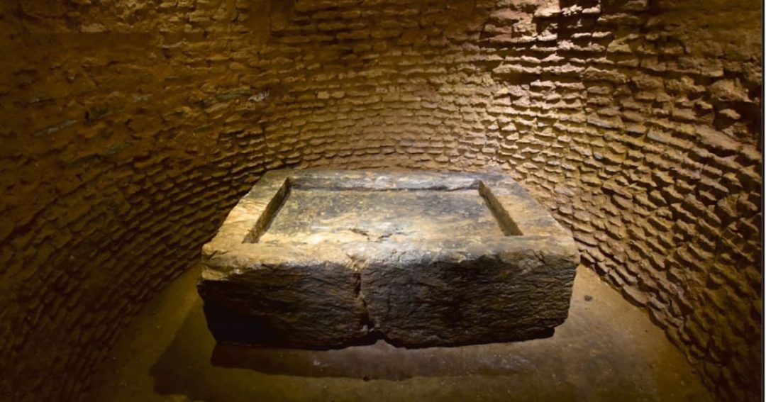 5,000-Year-Old Stone Basin Predates Its Tomb by a Millennium — And Arrived by Boat