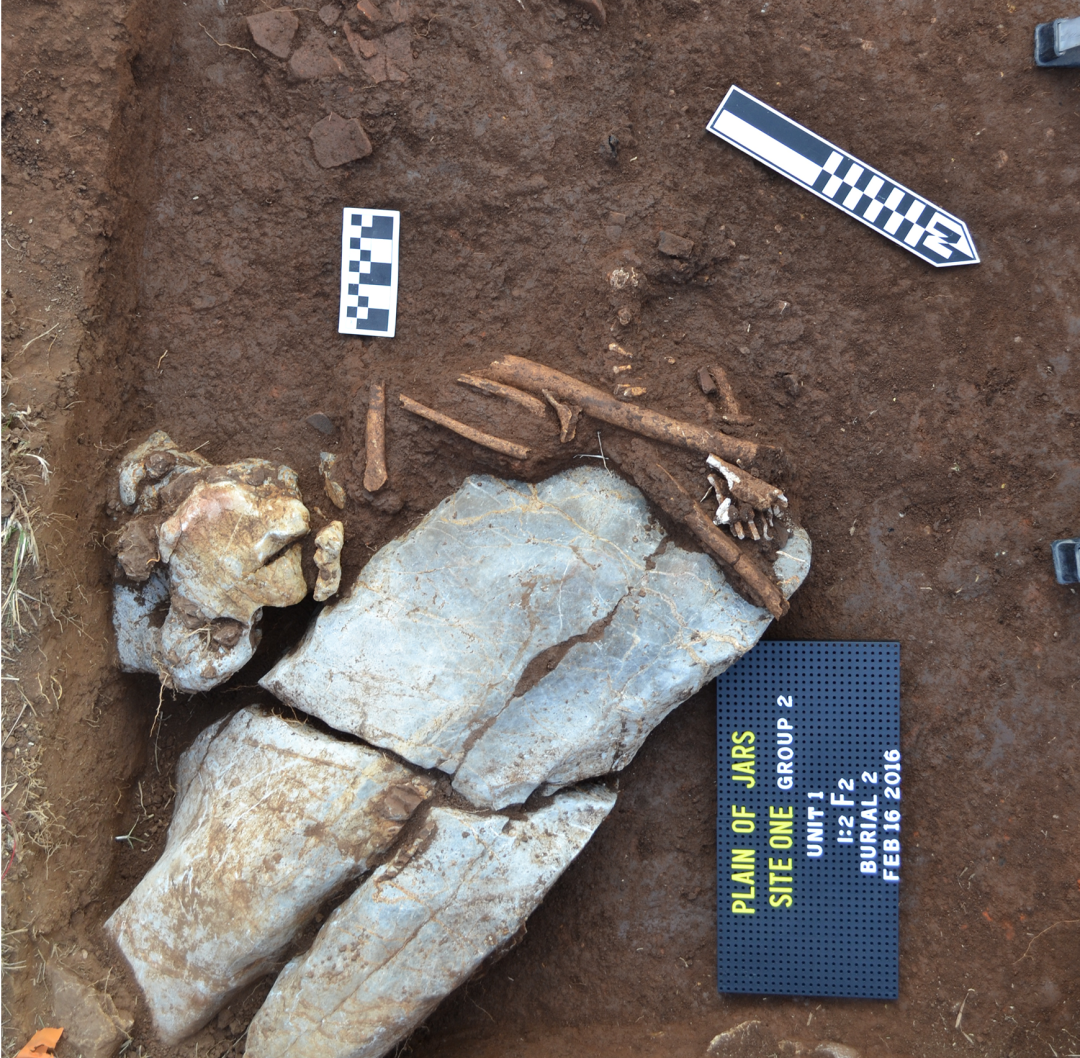 plain of jars grave