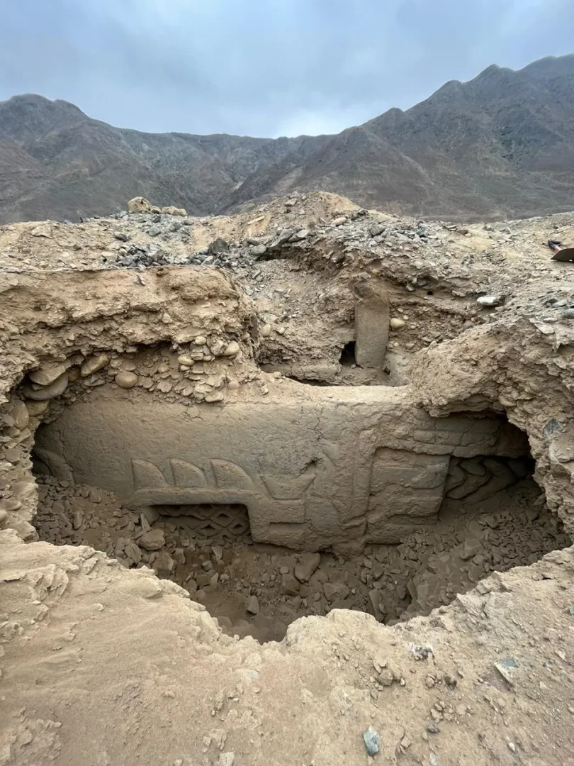 Huaca Yolanda Wall