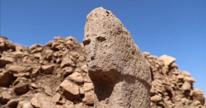 Human-Faced T-Shaped Pillar Discovered at Karahantepe