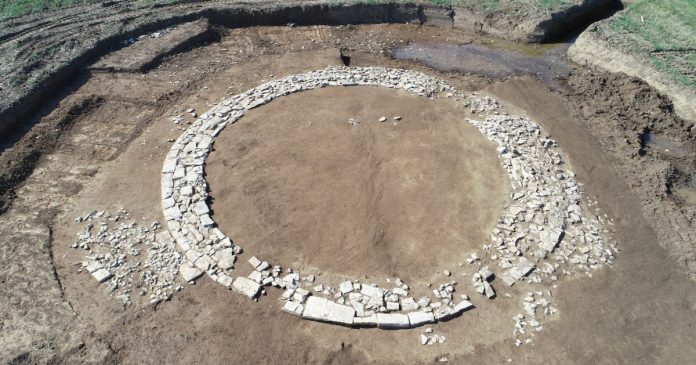 Stone circle at Wolkertshofen, top view. Credit: Archäologie- büro Dr. Woidich GmbH